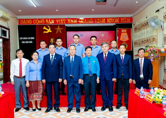 LĐLĐ tỉnh Điện Biên Hội đàm với Liên hiệp Công đoàn 5 tỉnh bắc Lào