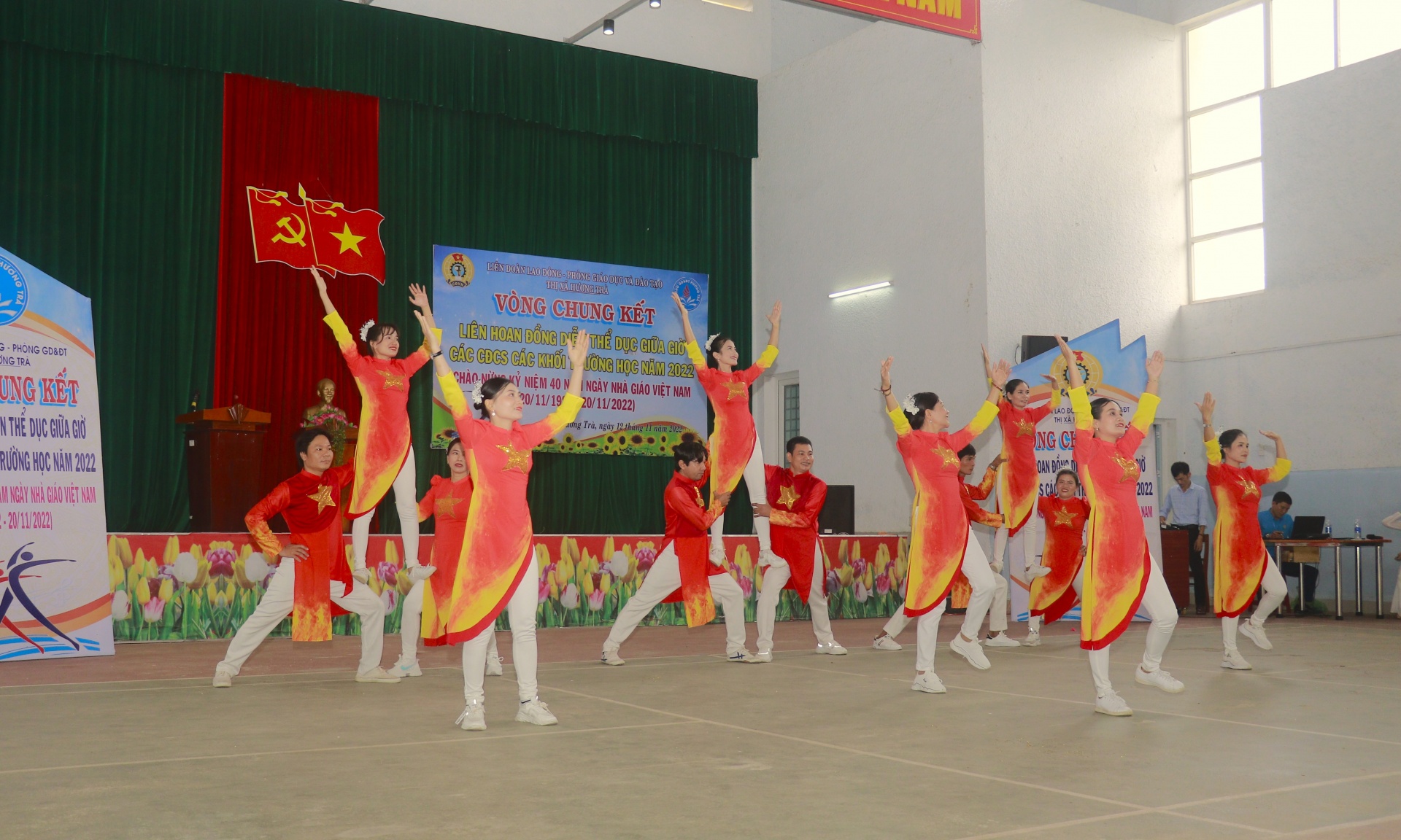 Thị xã Hương Trà: Sôi động Liên hoan đồng diễn thể dục giữa giờ Thị xã Hương Trà: Sôi động Liên hoan đồng diễn thể dục giữa giờ