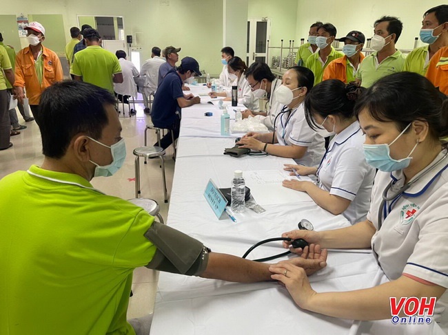Khám sức khoẻ định kỳ hàng năm do Công ty TNHH Xử lý chất thải Việt Nam (VWS) tổ chức cho người lao động