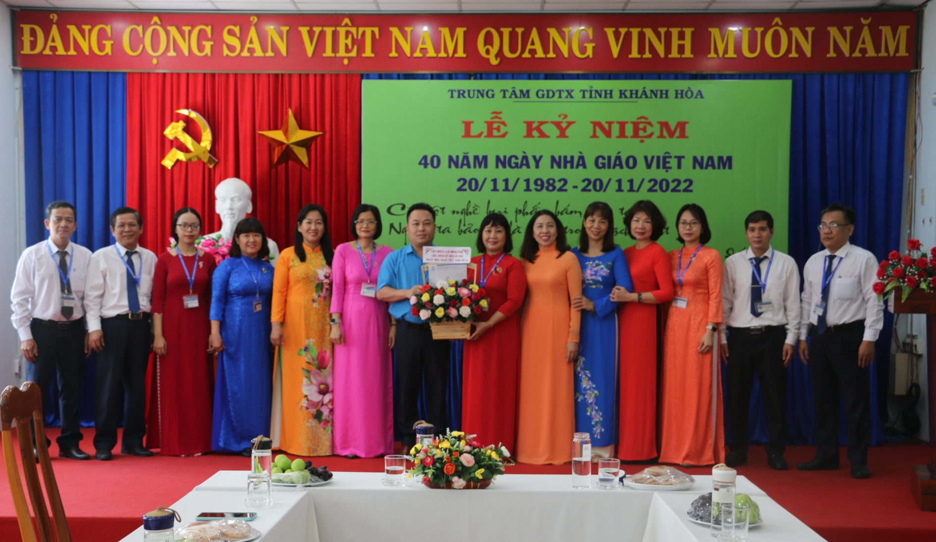 LĐLĐ Khánh Hòa: Chúc mừng các đơn vị giáo dục nhân dịp kỷ niệm Ngày Nhà giáo Việt Nam