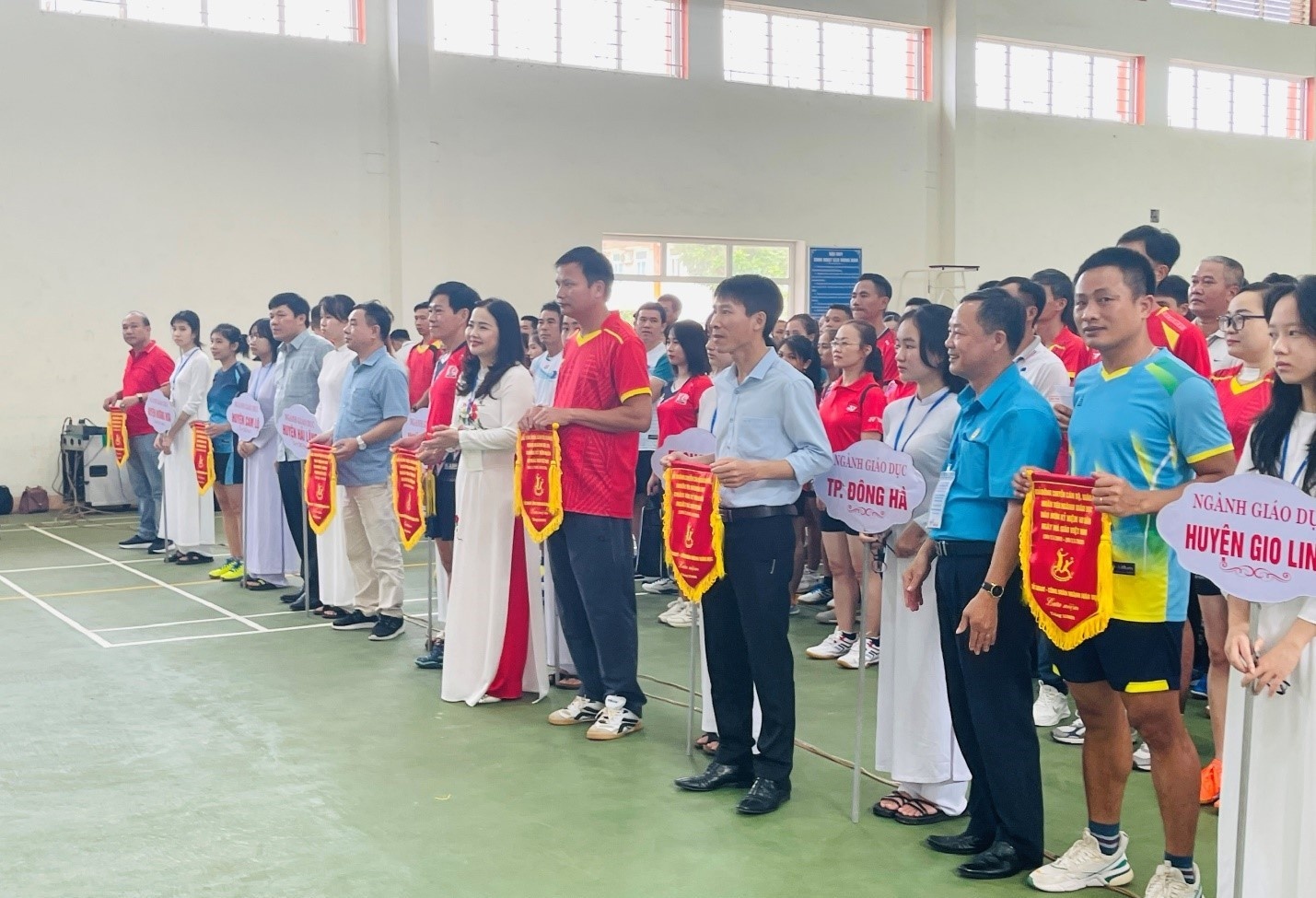 Giải bóng chuyền ngành Giáo dục Quảng Trị: Sôi động, hấp dẫn Giải bóng chuyền ngành Giáo dục Quảng Trị: Sôi động, hấp dẫn
