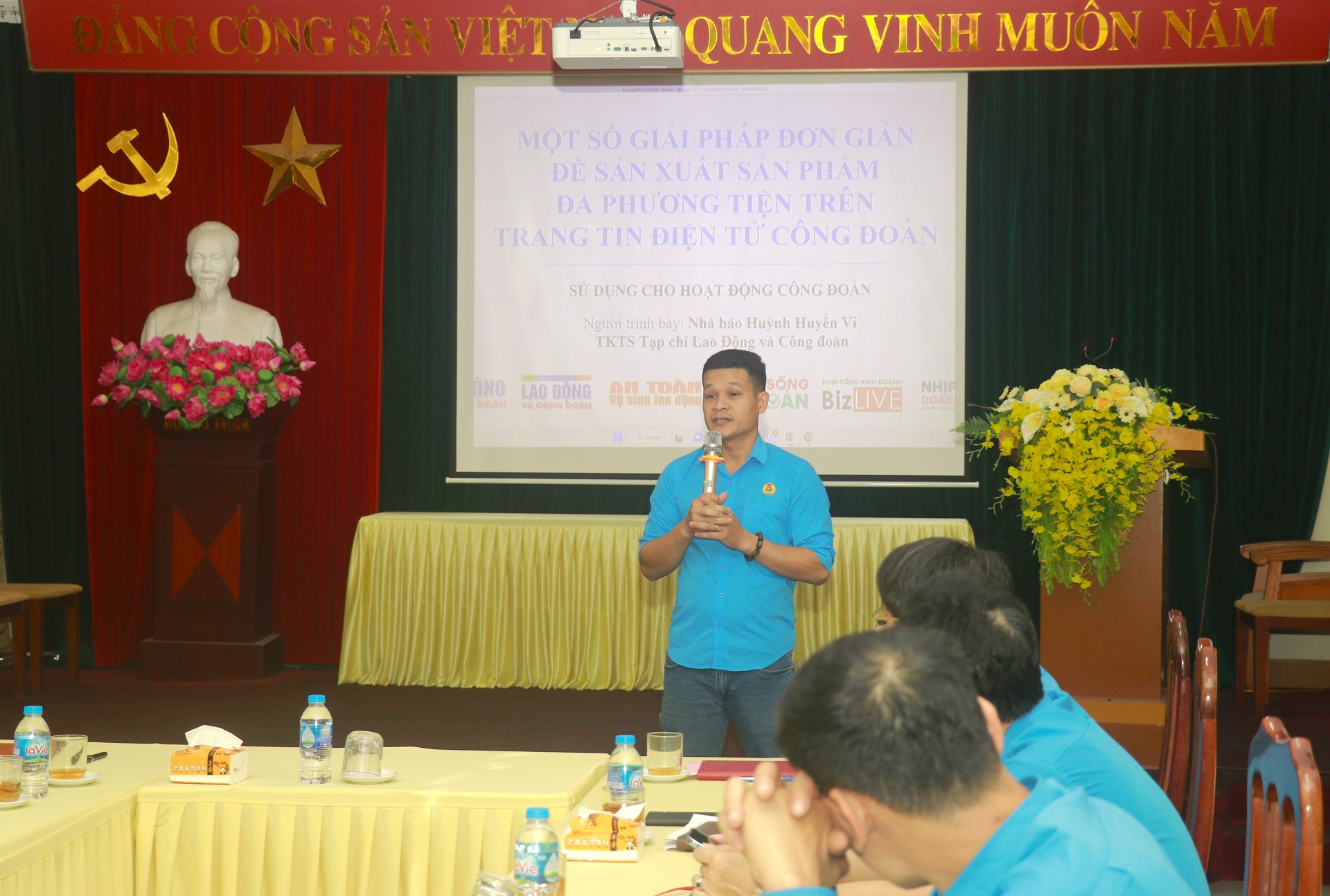 Tập huấn nâng cao năng lực truyền thông cho cán bộ công đoàn Bắc Giang Tập huấn nâng cao năng lực truyền thông cho cán bộ công đoàn Bắc Giang