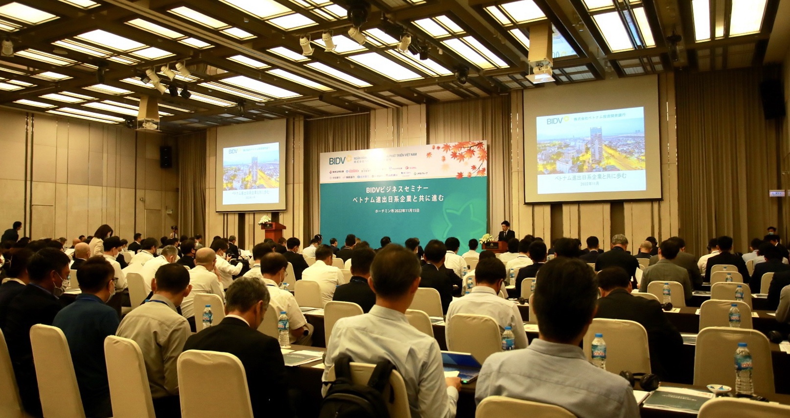 Toàn cảnh Hội nghị Toàn cảnh Hội nghị