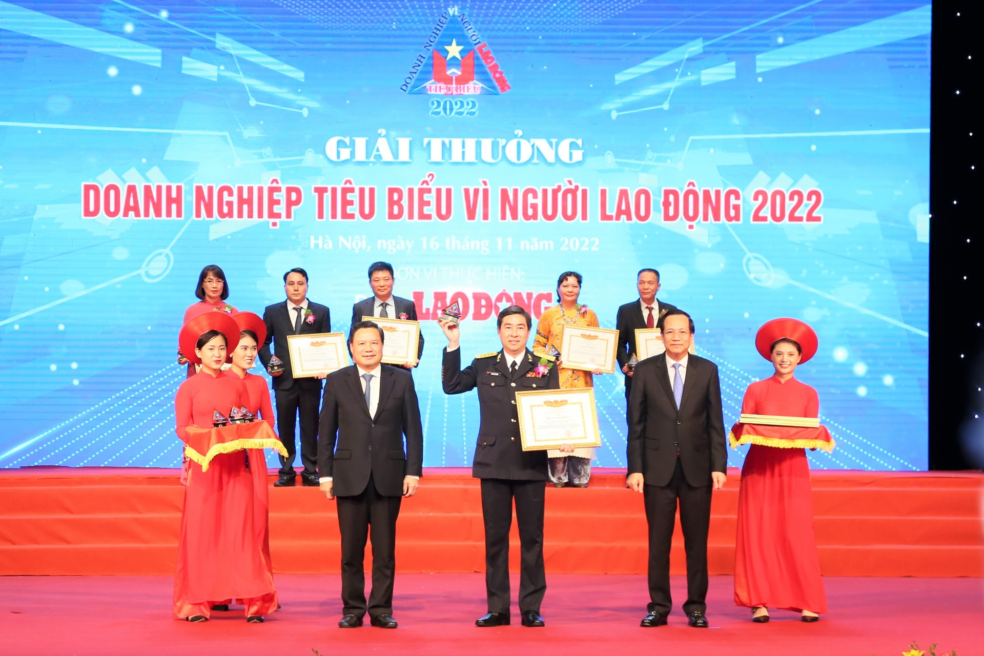 Tân Cảng Sài Gòn được vinh danh “Doanh nghiệp tiêu biểu vì người lao động” lần thứ tư