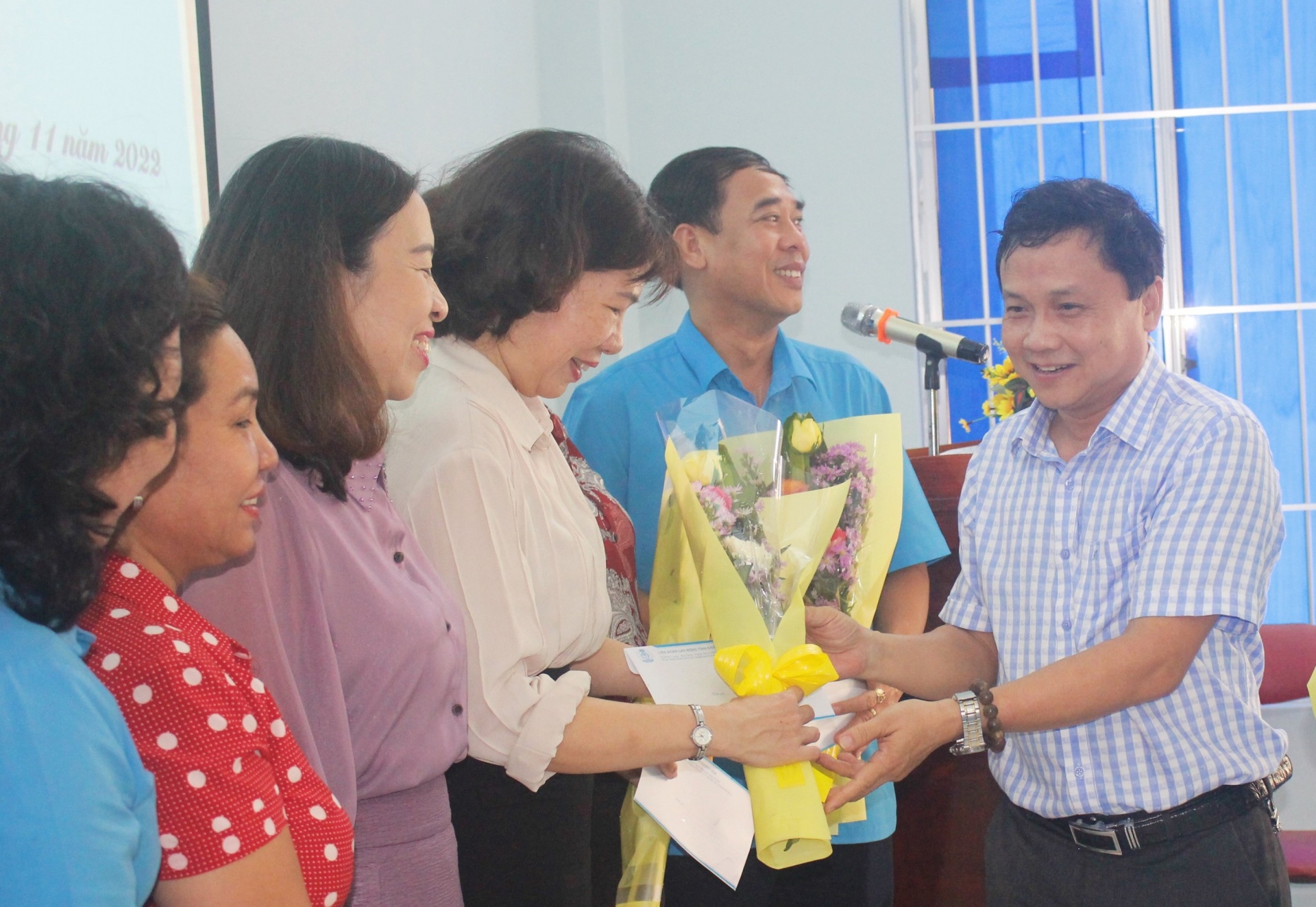 LĐLĐ tỉnh Khánh Hòa: Gặp mặt cán bộ công đoàn chuyên trách ngành Giáo dục