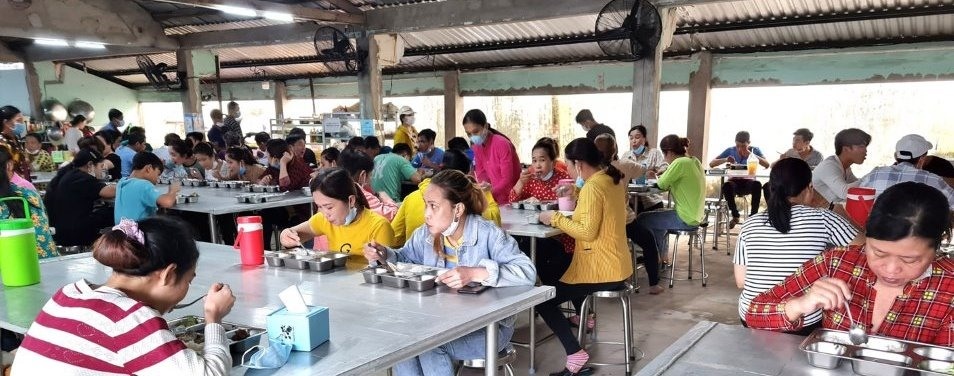 Bạc Liêu: Cải thiện bữa ăn giữa ca cho công nhân