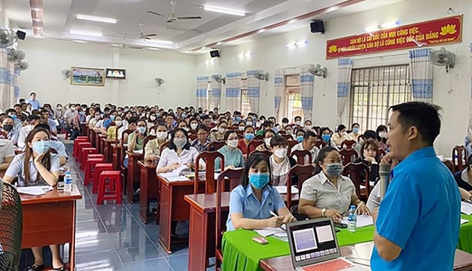 Vấn đề về công tác cán bộ công đoàn khi xem xét, sửa đổi, bổ sung Luật Công đoàn Vấn đề về công tác cán bộ công đoàn khi xem xét, sửa đổi, bổ sung Luật Công đoàn