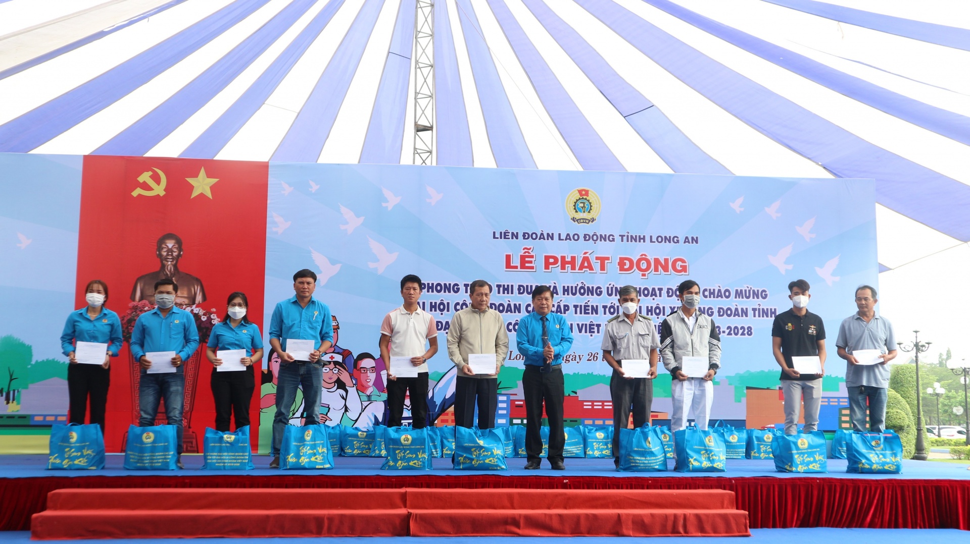 Nhiều phong trào thi đua chào mừng đại hội công đoàn các cấp tại Long An