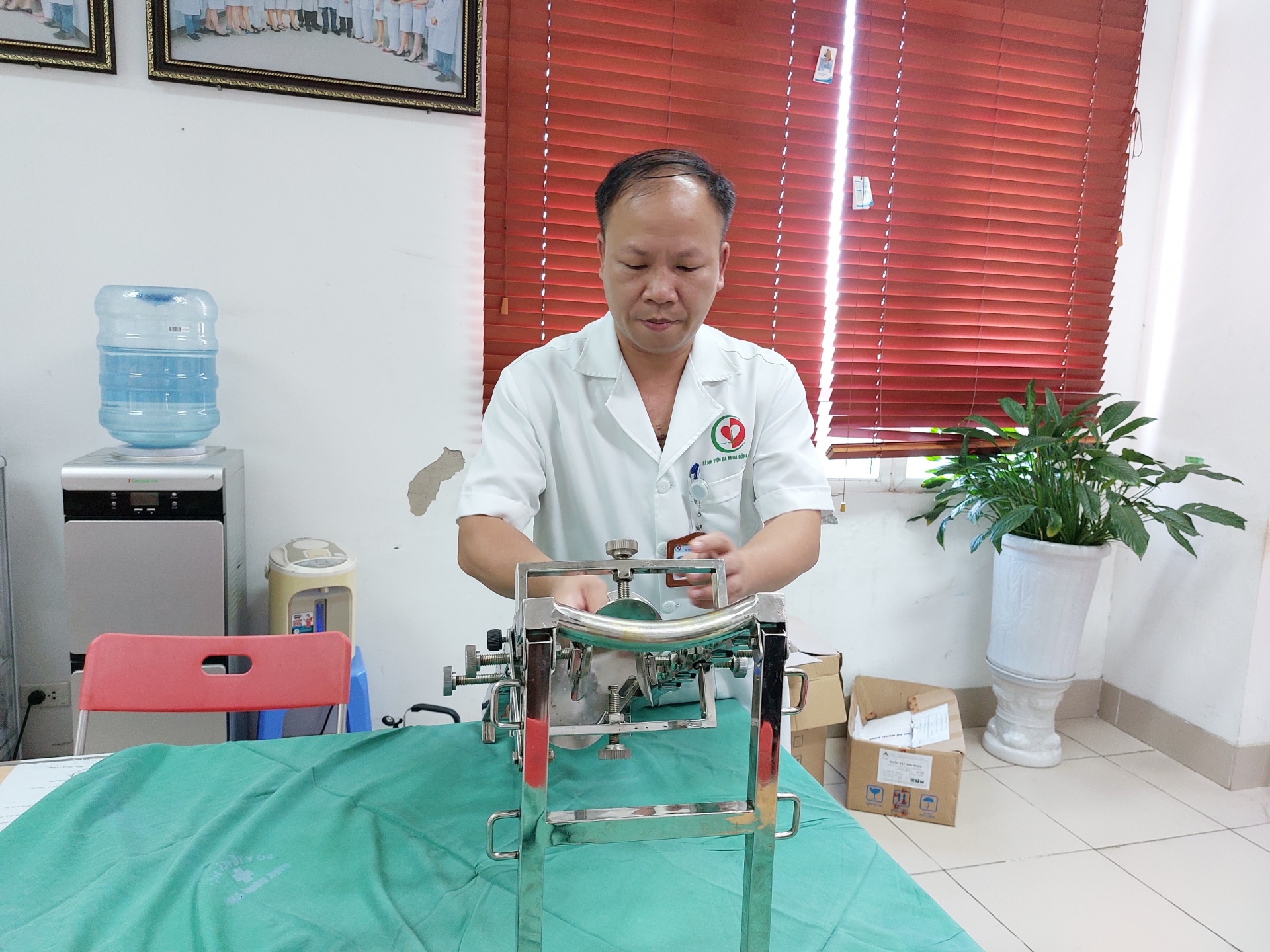 Sáng kiến ứng dụng khoa học công nghệ vào thực tiễn, nâng cao chất lượng khám chữa bệnh Sáng kiến ứng dụng khoa học công nghệ vào thực tiễn, nâng cao chất lượng khám chữa bệnh
