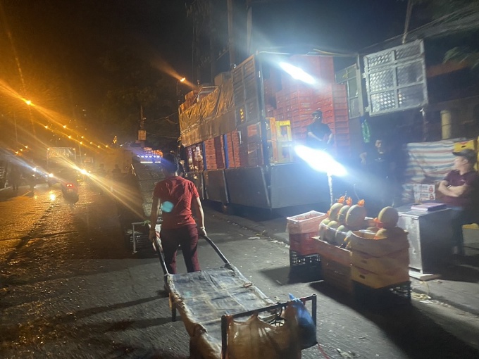Những người lao động nữ...xuyên đêm