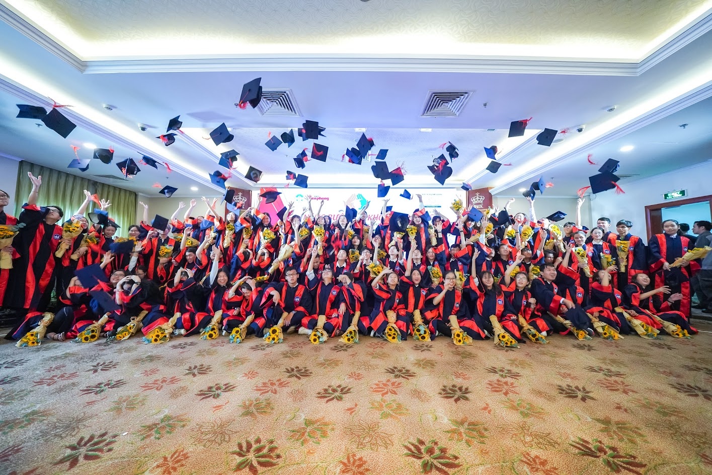 VWS đồng hành cùng “Nâng bước thủ khoa 2022” VWS đồng hành cùng “Nâng bước thủ khoa 2022”