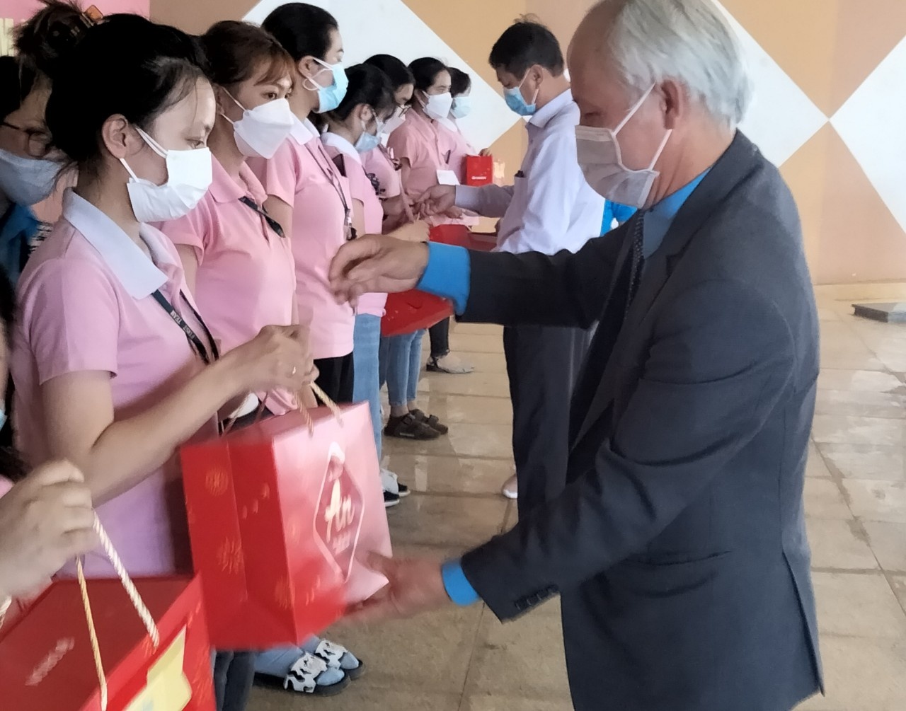 Lâm Đồng: huy động nguồn lực tổ chức “Tết sum vầy” cho đoàn viên, NLĐ