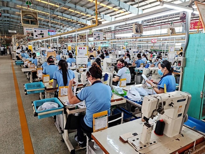 Công ty giày da ở Đồng Nai công bố thưởng Tết tới 200% lương cơ bản và lương công việc Công ty giày da ở Đồng Nai công bố thưởng Tết tới 200% lương cơ bản và lương công việc