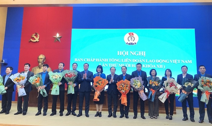 Bổ sung 2 Ủy viên Đoàn Chủ tịch và 11 Ủy viên Ban Chấp hành Tổng LĐLĐ Việt Nam