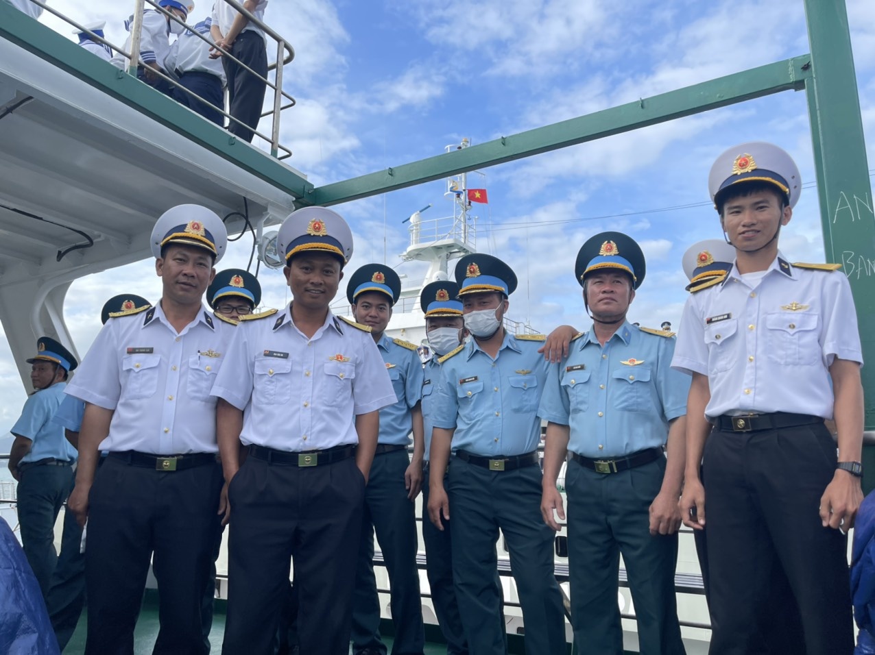Tiễn đoàn công tác đi thăm quân và dân huyện đảo Trường Sa nhân dịp Xuân Quý Mão 2023