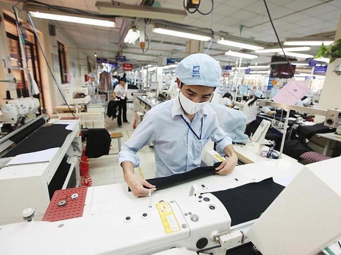 Nguy cơ thiếu hụt lao động sau Tết tập trung chủ yếu ở các ngành sử dụng nhiều lao động như dệt may, giày da, gỗ. Ảnh: Phương Ngân Nguy cơ thiếu hụt lao động sau Tết tập trung chủ yếu ở các ngành sử dụng nhiều lao động như dệt may, giày da, gỗ. Ảnh: Phương Ngân