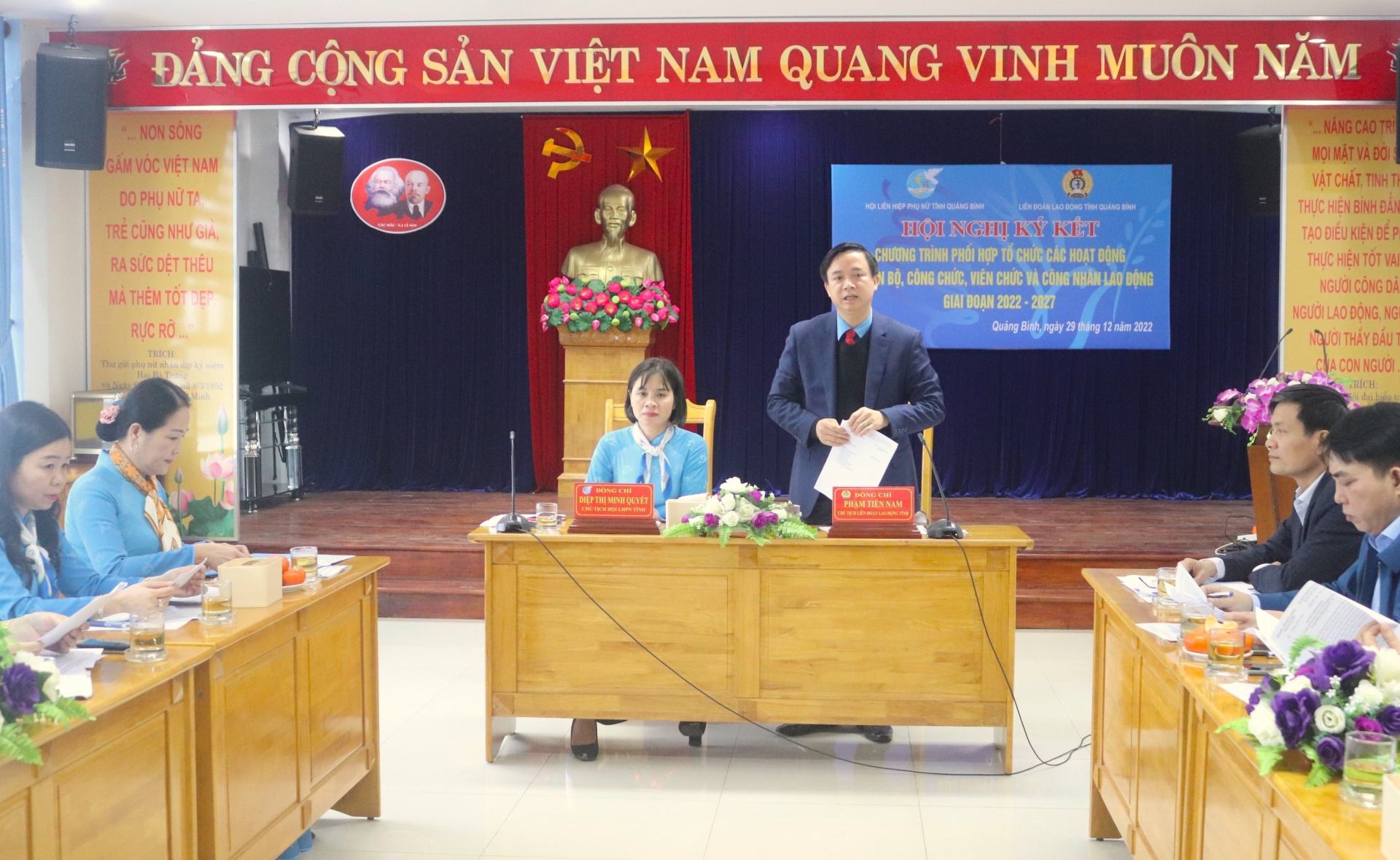 LĐLĐ tỉnh Quảng Bình và Hội LHPN tỉnh ký kết chương trình phối hợp LĐLĐ tỉnh Quảng Bình và Hội LHPN tỉnh ký kết chương trình phối hợp