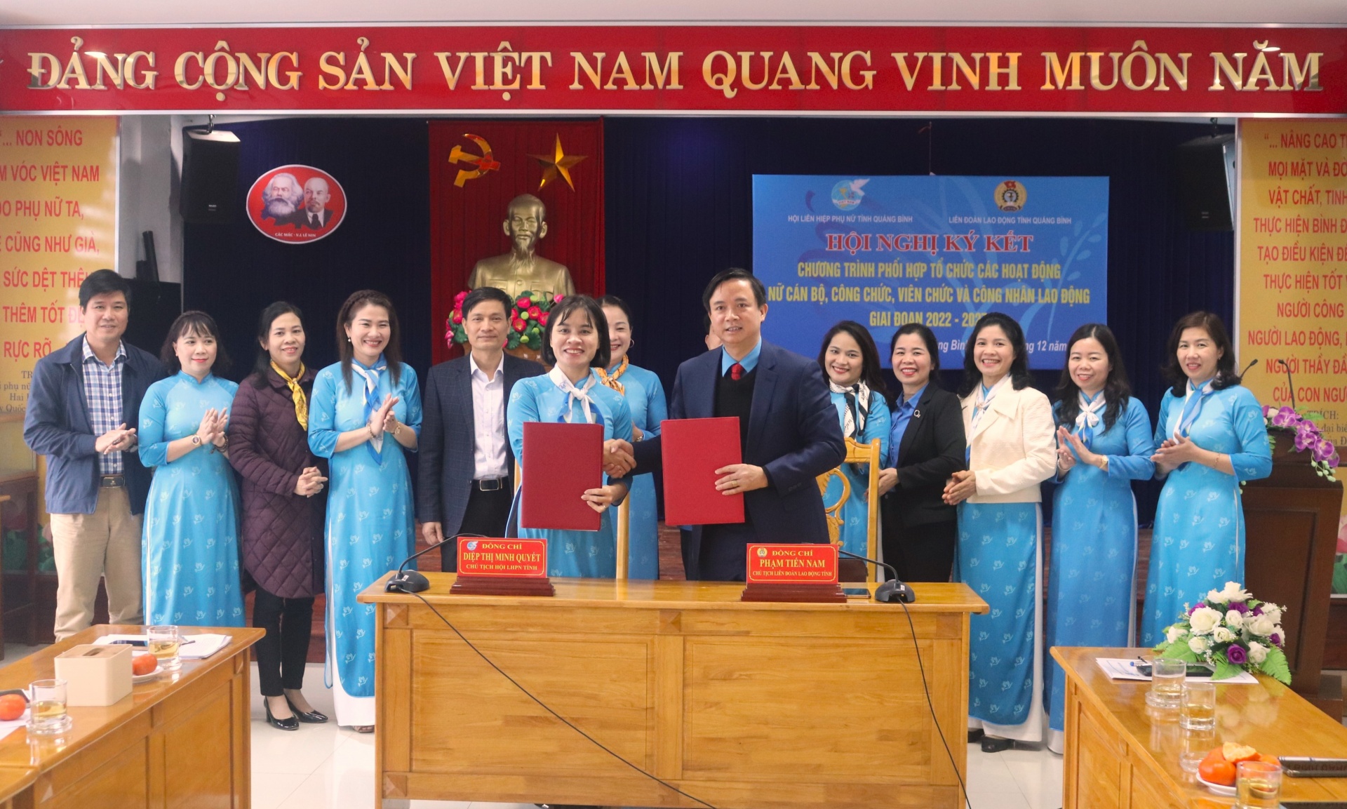 LĐLĐ tỉnh Quảng Bình và Hội LHPN tỉnh ký kết chương trình phối hợp LĐLĐ tỉnh Quảng Bình và Hội LHPN tỉnh ký kết chương trình phối hợp