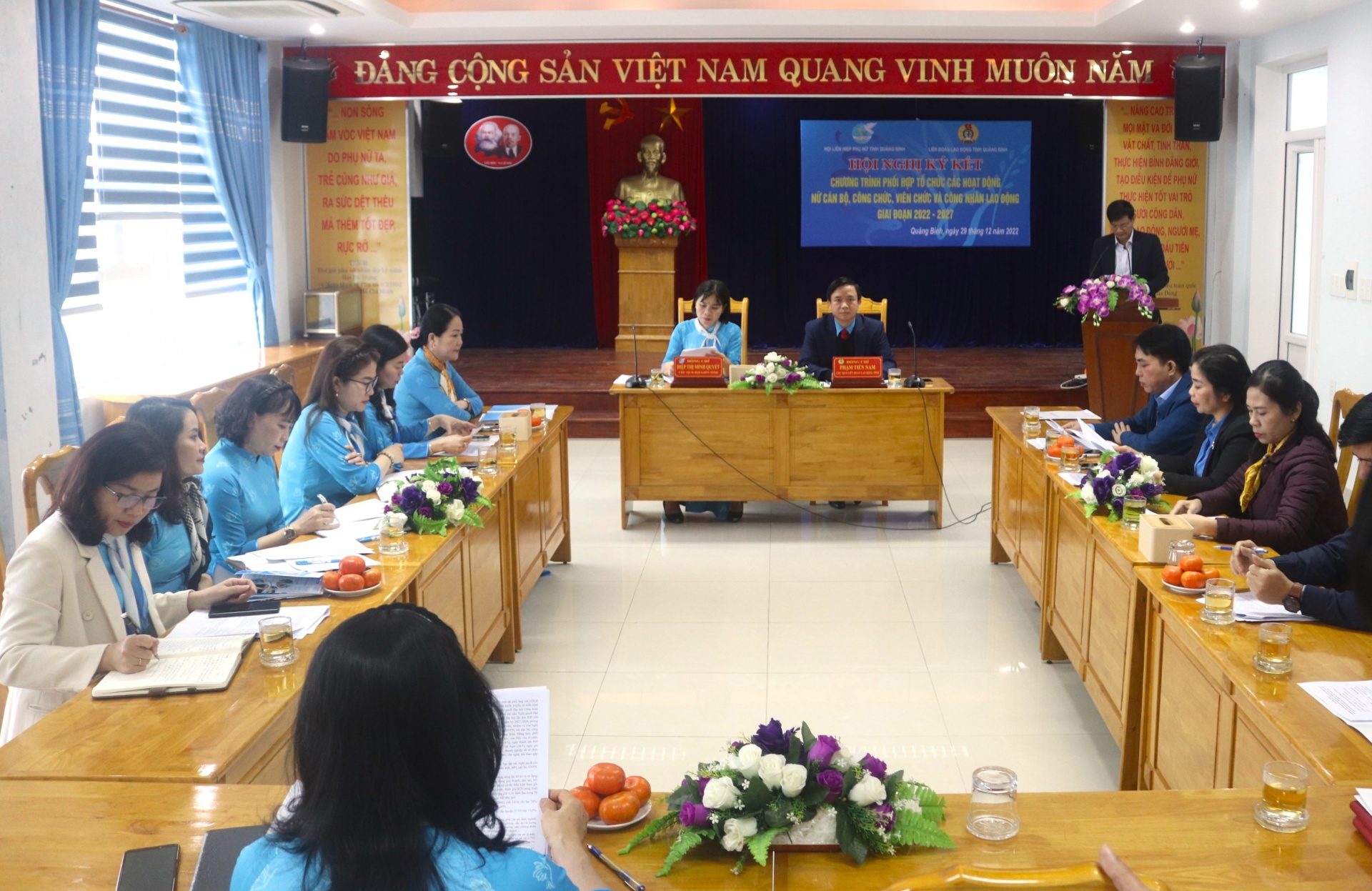 LĐLĐ tỉnh Quảng Bình và Hội LHPN tỉnh ký kết chương trình phối hợp LĐLĐ tỉnh Quảng Bình và Hội LHPN tỉnh ký kết chương trình phối hợp
