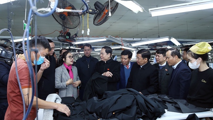 Phó chủ tịch Thường trực Quốc hội thăm, tặng quà Tết cho công nhân Phó chủ tịch Thường trực Quốc hội thăm, tặng quà Tết cho công nhân