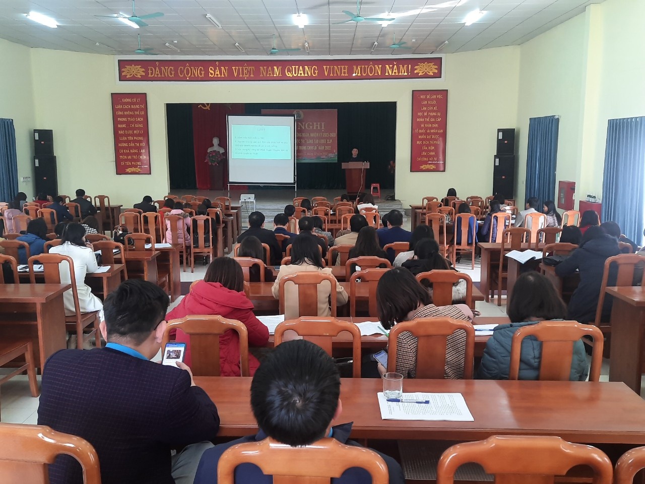 Tập huấn về đối thoại, thương lượng, ký kết thỏa ước lao động tập thể