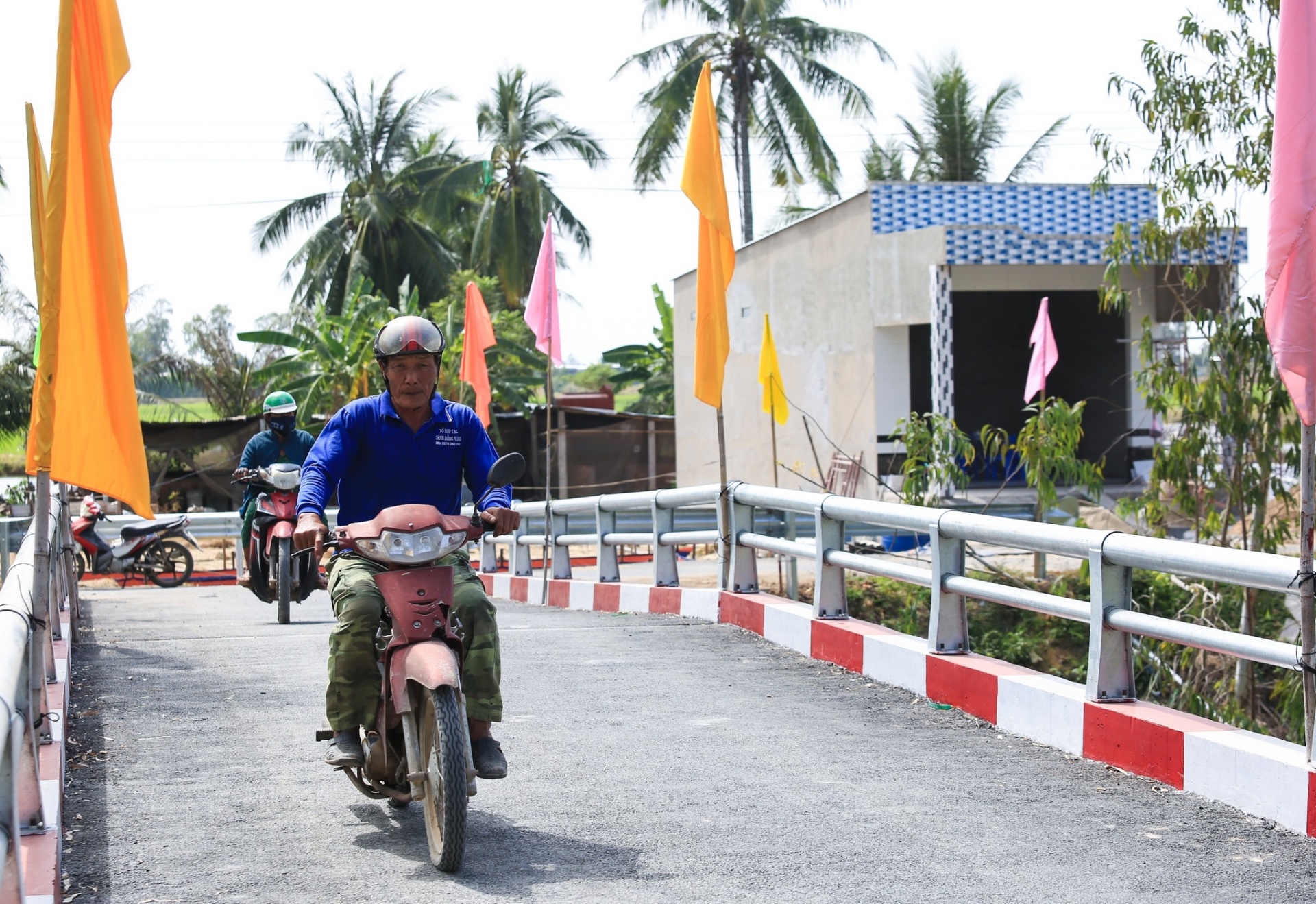 Cầu 3 Tháng 2 hoàn thành đưa vào sử dụng giúp việc đi lại của người dân xung quanh thuận lợi, an toàn Cầu 3 Tháng 2 hoàn thành đưa vào sử dụng giúp việc đi lại của người dân xung quanh thuận lợi, an toàn