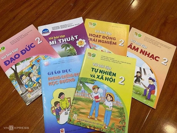 Ly cà phê cuối cùng của năm 2022 Ly cà phê cuối cùng của năm 2022