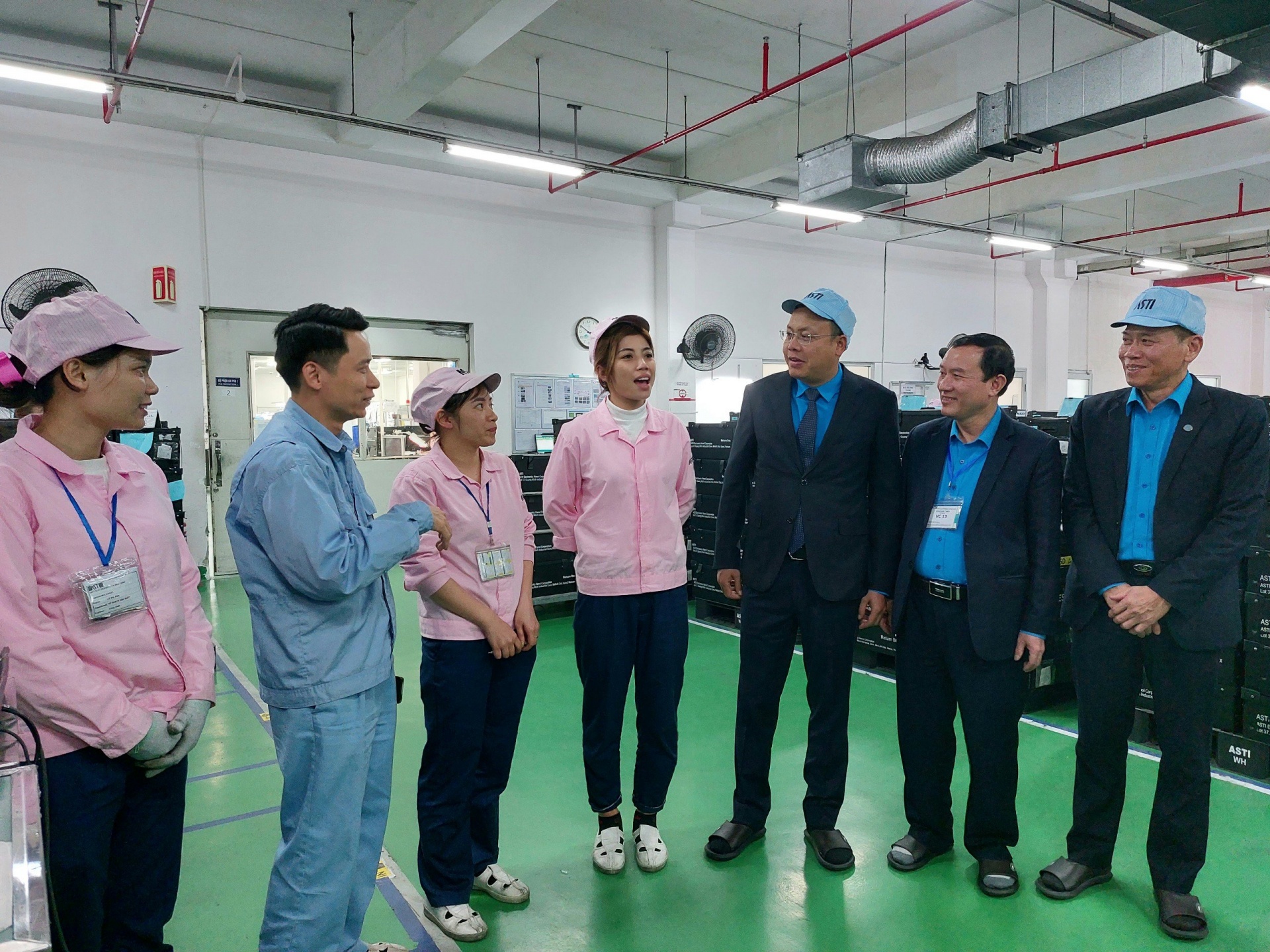 Quyết tâm giữ ổn định quan hệ lao động trong doanh nghiệp
