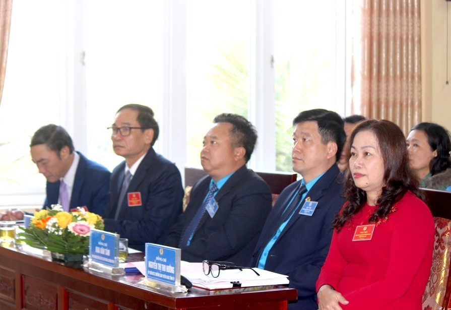 Phấn đấu trở thành đơn vị kiểu mẫu của Công đoàn Viên chức tỉnh Nghệ An