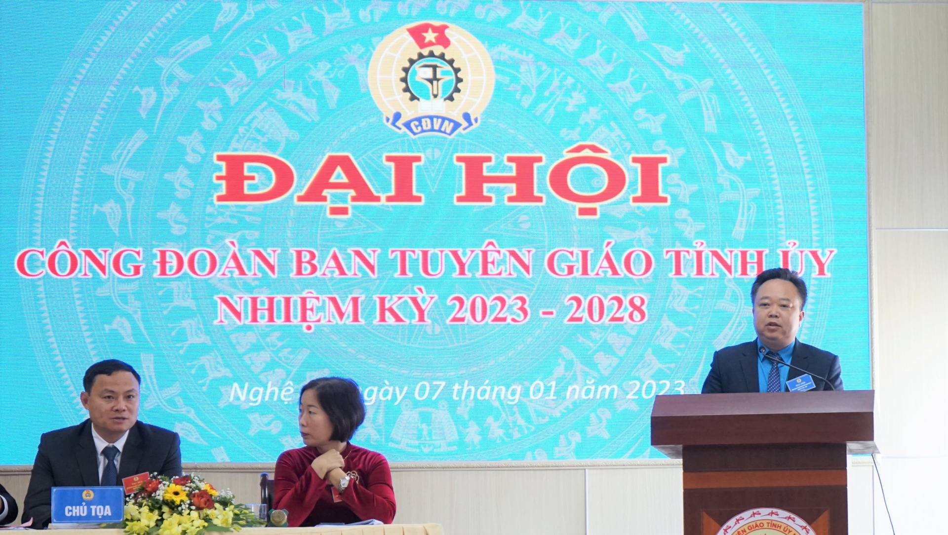 Phấn đấu trở thành đơn vị kiểu mẫu của Công đoàn Viên chức tỉnh Nghệ An