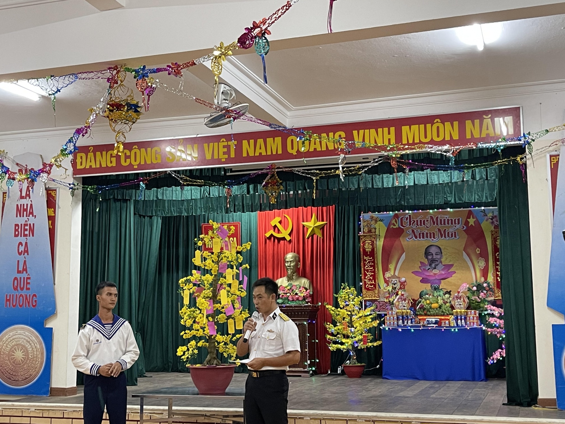Xuân về trên huyện đảo Trường Sa Xuân về trên huyện đảo Trường Sa