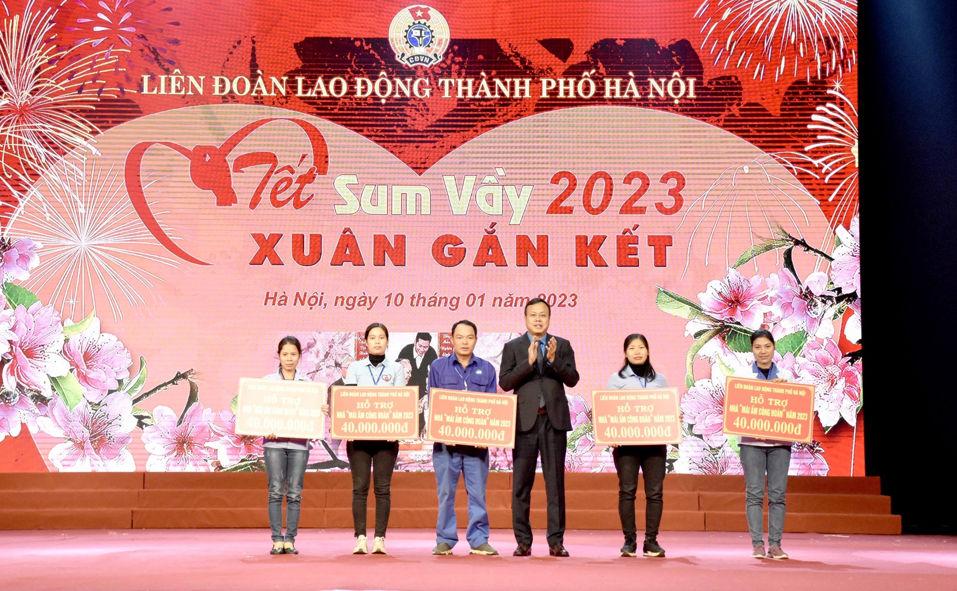 Thêm một mùa xuân ấm áp đến với đoàn viên, người lao động Thủ đô