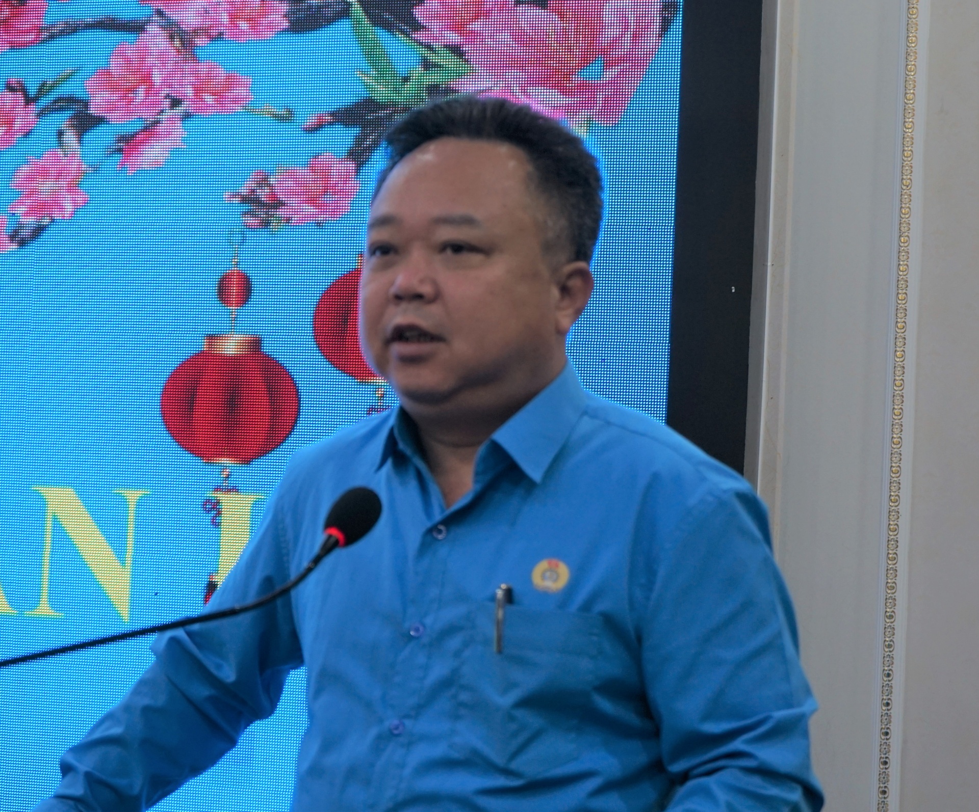 Công đoàn Viên chức tỉnh Nghệ An: Trao 67 suất quà cho đoàn viên