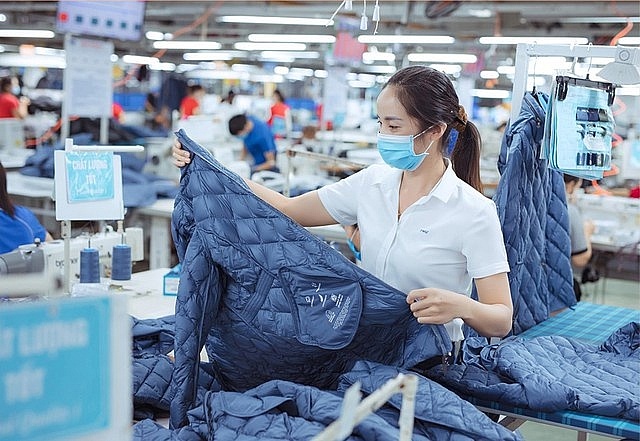 3 đối tượng đoàn viên, NLĐ được Công đoàn hỗ trợ mức 1 đến 3 triệu đồng/người (1 lần) 3 đối tượng đoàn viên, NLĐ được Công đoàn hỗ trợ mức 1 đến 3 triệu đồng/người (1 lần)