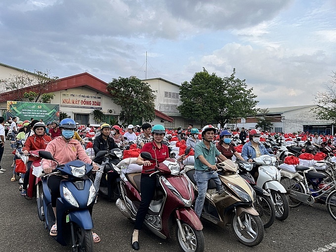 Hàng triệu đoàn viên, người lao động được công đoàn hỗ trợ dịp tết Nguyên đán
