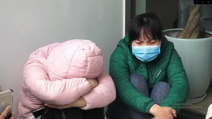 Công ty CP Dệt 19/5 Hà Nội: Người lao động cuối năm lên trụ sở công ty đòi quyền lợi Công ty CP Dệt 19/5 Hà Nội: Người lao động cuối năm lên trụ sở công ty đòi quyền lợi