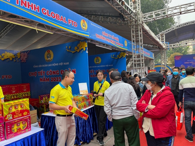 Chăm lo cho đoàn viên và NLĐ dịp Tết đã trở thành hoạt động mang bản sắc của Công đoàn Chăm lo cho đoàn viên và NLĐ dịp Tết đã trở thành hoạt động mang bản sắc của Công đoàn