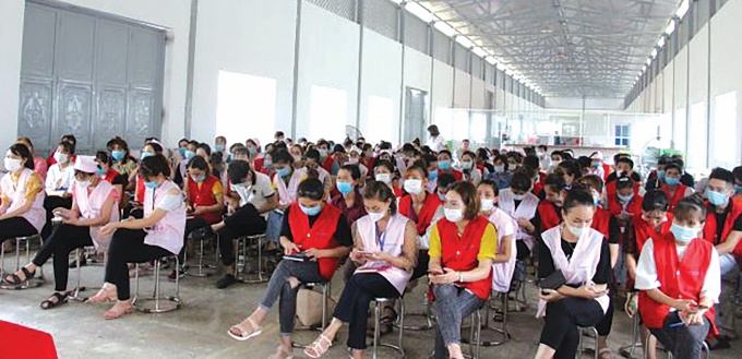 Thúc đẩy bình đẳng giới và bảo vệ quyền của lao động nữ Thúc đẩy bình đẳng giới và bảo vệ quyền của lao động nữ