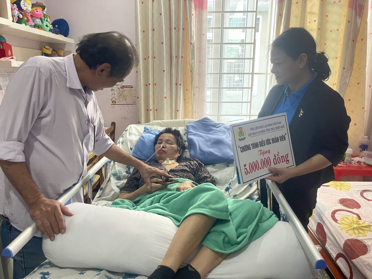 LĐLĐ Thừa Thiên Huế hỗ trợ kịp thời các đoàn viên đặc biệt khó khăn trước Tết