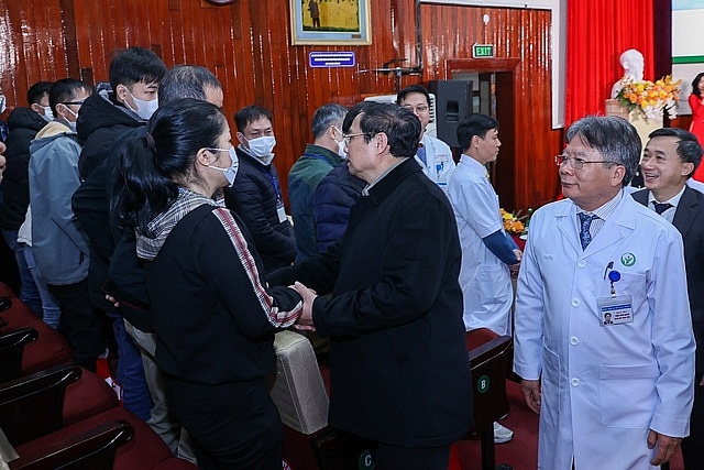Thủ tướng Chính phủ thăm, chúc Tết nhân viên y tế, người bệnh đón Tết trong bệnh viện Thủ tướng Chính phủ thăm, chúc Tết nhân viên y tế, người bệnh đón Tết trong bệnh viện