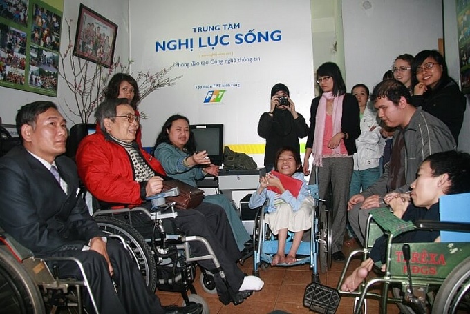 người khuyết tật, nỗ lực