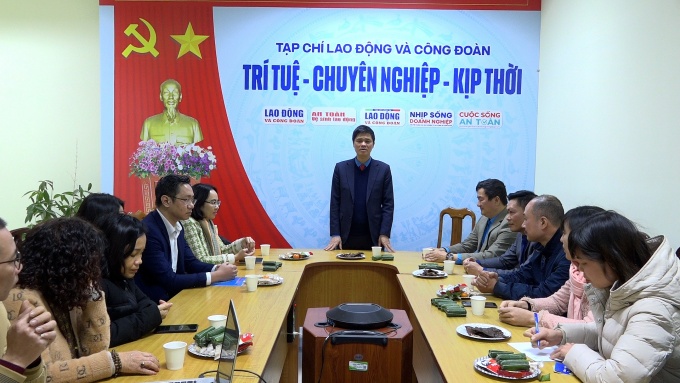 Tạp chí cần thông tin “sớm nhất, sâu nhất, đeo bám đến cùng, tạo dấn ấn mạnh nhất” Tạp chí cần thông tin “sớm nhất, sâu nhất, đeo bám đến cùng, tạo dấn ấn mạnh nhất”