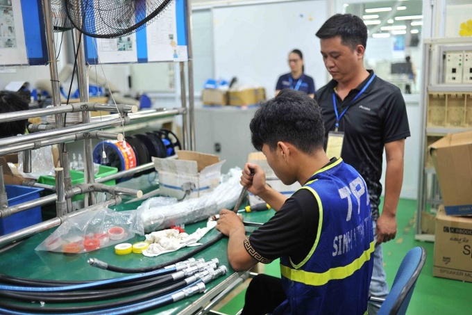 Giải bài toán năng suất lao động ở Việt Nam: Một số vấn đề cần quan tâm Giải bài toán năng suất lao động ở Việt Nam: Một số vấn đề cần quan tâm