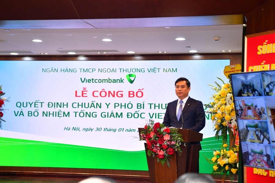 Ông Nguyễn Thanh Tùng - tân Tổng giám đốc Vietcombank phát biểu tại buổi lễ Ông Nguyễn Thanh Tùng - tân Tổng giám đốc Vietcombank phát biểu tại buổi lễ