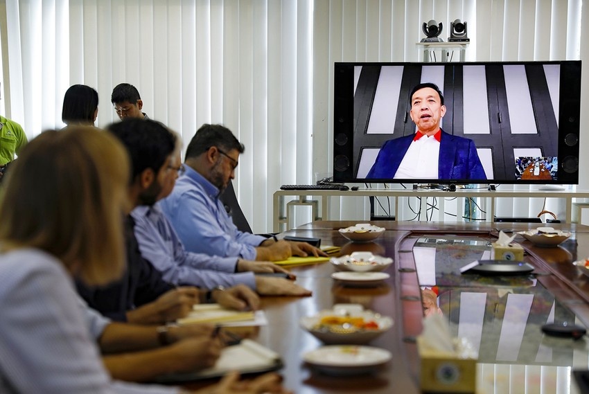 Tân Tổng lãnh sự quán Hoa Kỳ tại TP.HCM thăm, làm việc với Công ty VWS