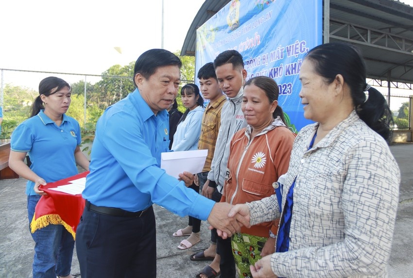 Công đoàn Long An hỗ trợ pháp luật, bảo vệ quyền lợi của đoàn viên, NLĐ Công đoàn Long An hỗ trợ pháp luật, bảo vệ quyền lợi của đoàn viên, NLĐ