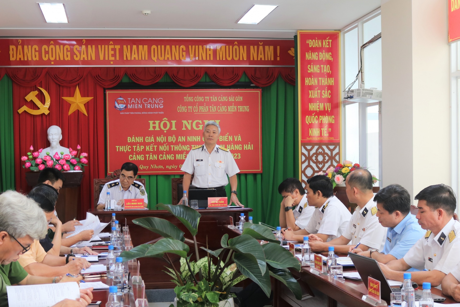 Phối hợp bảo đảm an ninh, an toàn tại cảng biển miền Trung Phối hợp bảo đảm an ninh, an toàn tại cảng biển miền Trung