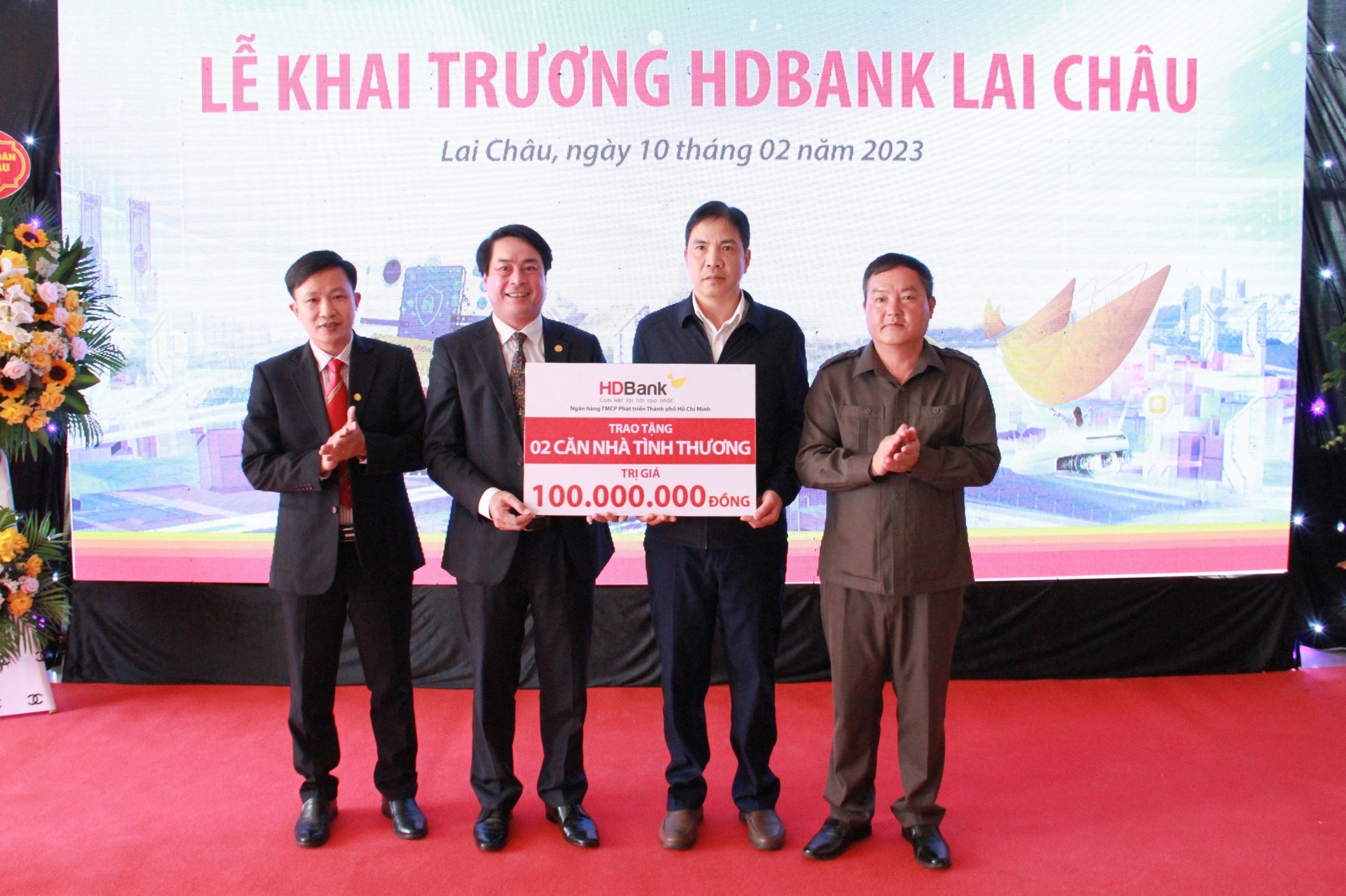 Mở chi nhánh mới hiện đại, HDBank tiếp thêm nguồn lực cho kinh tế Lai Châu Mở chi nhánh mới hiện đại, HDBank tiếp thêm nguồn lực cho kinh tế Lai Châu