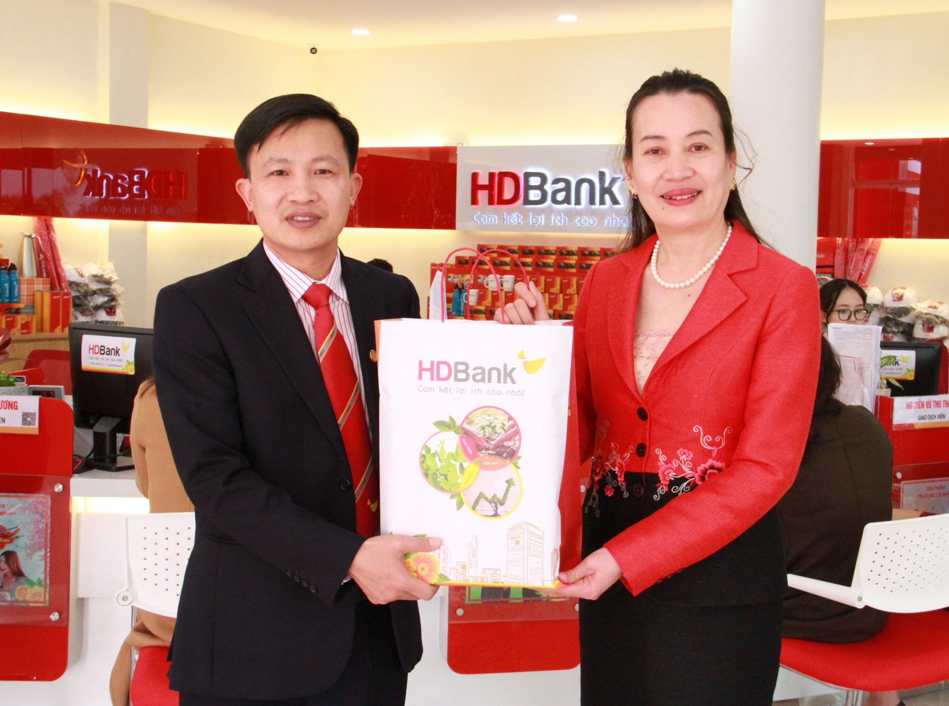 Mở chi nhánh mới hiện đại, HDBank tiếp thêm nguồn lực cho kinh tế Lai Châu Mở chi nhánh mới hiện đại, HDBank tiếp thêm nguồn lực cho kinh tế Lai Châu