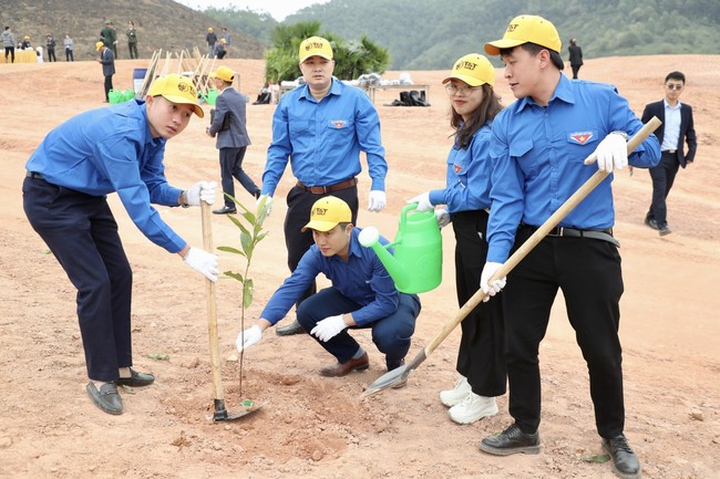 Phát động trồng cây phủ xanh 16 ha dự án sân golf tại tỉnh Phú Thọ ảnh 3